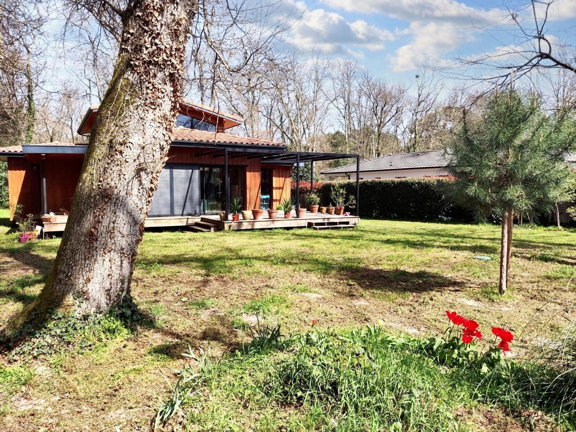 Maison Spacieuse A Saint Selve Avec Jardin Et Barbecue 125 M² Exterior photo